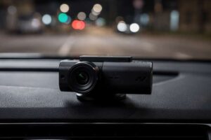 Best Dash Cam for Night Driving Under £80 — UK Buyer’s Guide 2026